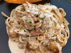 牛肝菌西班牙肉肠意粉-尤加利咖啡馆