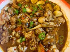 嫩豆腐牛蛙-老三样·美食研究中心(世贸路店)