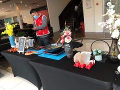 -上海伟杰·捷豹路虎4S店(闵行店)