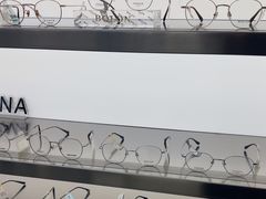 -视野联行眼镜·蔡司·尼康战略合作店(城西银泰店)