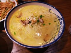 鸡汤银丝面-二孃鸡爪爪(东风路总店)