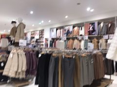 -优衣库(郑州二七万达广场店)