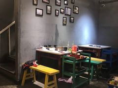 大堂-钢管厂五区小郡肝串串香火锅(人民广场店)
