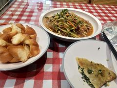 -老郑家东北春饼(龙悦居店)