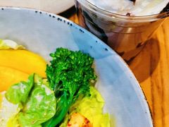 鸡肉牛油果芒果色拉-Wagas沃歌斯(北京君太百货店)