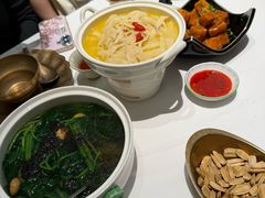 -桂满陇·手作小笼包&江南叫花鸡(中山公园店)