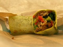 慢炖牛肉鲜蔬握不住大卷-星巴克(天津滨海国际机场1店)