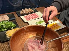 -肉欢 · 两头乌鲜肉涮锅(中山南路店)