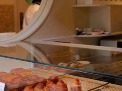 -VERIE BAKEHOUSE