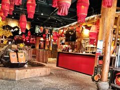 -老滇山寨•云南特色菜•地方菜•民族风情歌舞表演(金碧店)