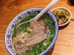-嘻小北·兰州清汤牛肉面(太平洋森活天地店)