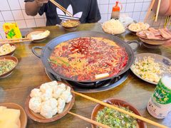 -黄潇洒老火锅(九眼桥宏济巷店)
