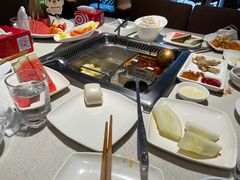 -海底捞火锅鲜切牛肉主题店(长寿路店)