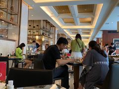-东方红海鲜百汇(国际大厦店)