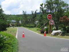 通往温泉的小路-苏州环秀晓筑养生度假村