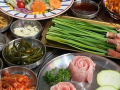 -香猪坊韩国烤肉专属门店(魏公村店)
