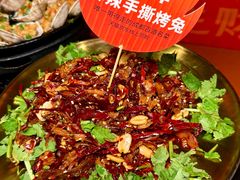 -何师烧烤Pro ·江湖川菜·小龙虾·精酿(太古里旗舰店)