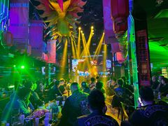 -VIVA·百人年会团建篮球场轰趴馆
