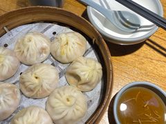 -馋三尺蟹粉小笼(人民广场店)