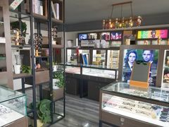 -视野联行眼镜蔡司·依视路官方授权店(顺城店)