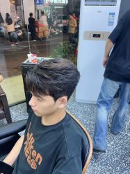 点击看大图 -藤野造型专业烫染接发