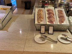 -东西风牛排馆周末烧烤自助(首都机场希尔顿店)