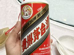 -山明水秀大饭店