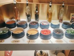 自助调料区-周渝食惦酸菜鱼(青浦店)