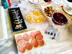 -乌托邦轰趴日租聚会别墅(先生的院子店)