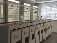 -目艮眼镜SHOWROOM(品牌集合店)