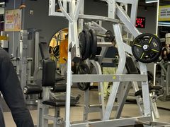 -超鹿运动(五四路恒力城店)