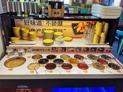 自助调料区-签多多串串香火锅