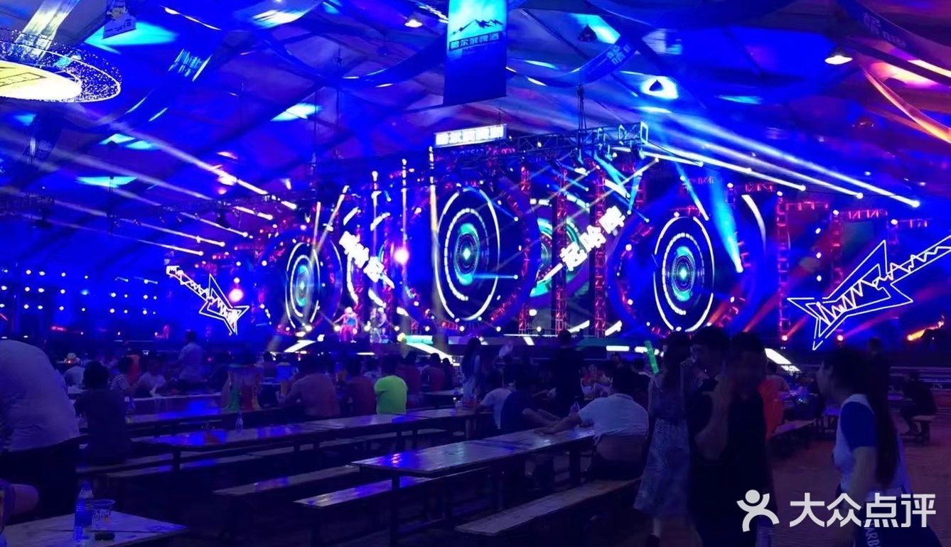 哈尔滨啤酒节挺热闹