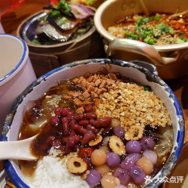 当之无愧的麻辣烫No.1，食材太丰富🎉[礼花]