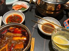 -雍容荟帝王蟹活龙虾展台自助(IFS黑金店)