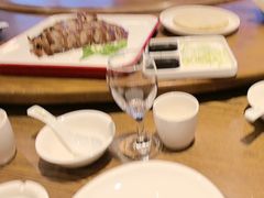 -赶海部落海鲜城(海阳路店)