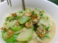 -费大厨辣椒炒肉(高铁吾悦广场店)