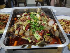 -金渝海鲜烧烤万州烤鱼店