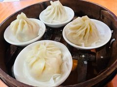 -莱莱小笼·乔艾