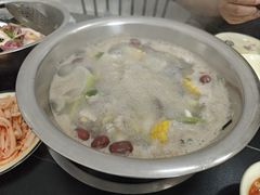 -周良天山牛杂城(天山路总店)