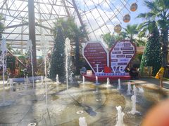 -三亚海昌梦幻海洋不夜城