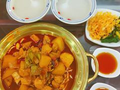 -牛一嘴·兰州牛肉面·大盘鸡(财富中心店)