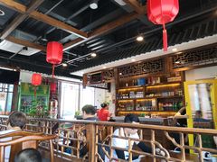 大堂-亿诣蝎府炸酱面羊蝎子火锅(酷车小镇店)