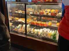 面包甜点陈列柜-星巴克(太原柳巷第一店)