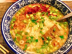 -苏州金鸡湖中茵皇冠假日酒店