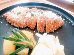 -茑屋书店(天目里店)