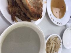 豆汁-老磁器口豆汁店(天坛店)