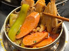-鸿顺老铁锅美蛙鱼府(解放碑店)