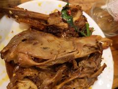 主打的干锅鸭头-安诚居干锅鸭头(八角店)