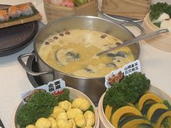 -煲王粤菜餐厅(中侨中心店)